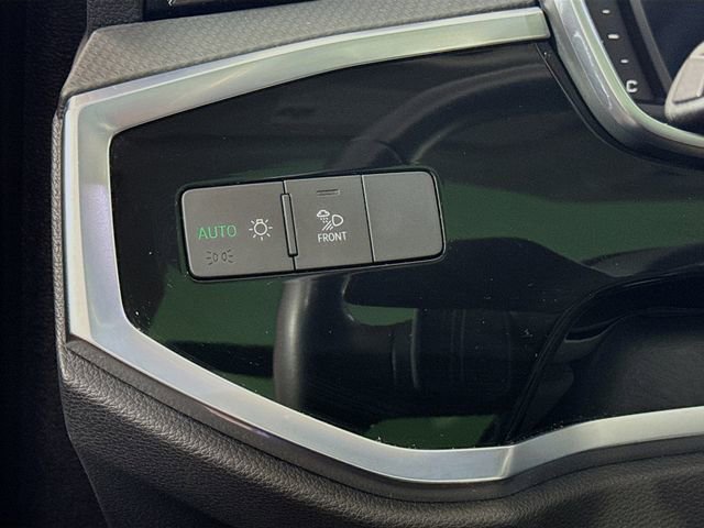 Used 2022 Audi Q3 2.0T Premium Plus image 11