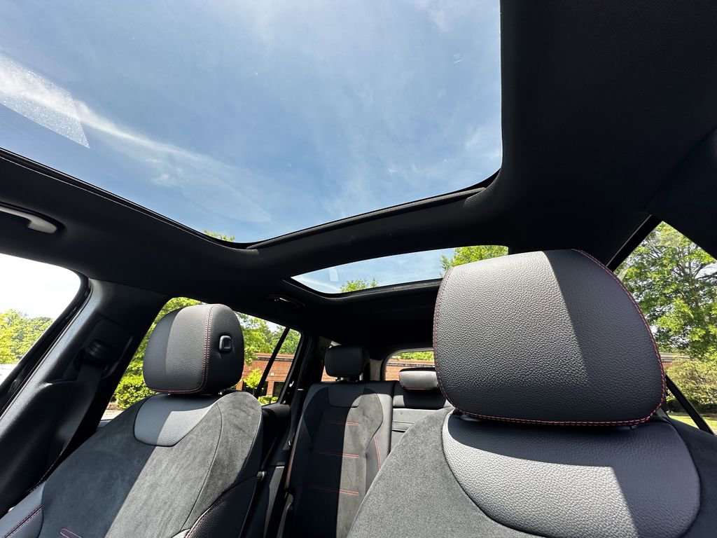 Certified 2025 Mercedes-Benz GLB 250 image 34