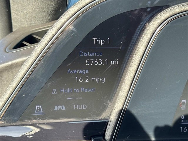 Certified 2022 Cadillac Escalade Sport Platinum w/ Heavy-Duty Trailer Package image 30