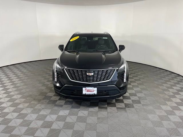 Used 2023 Cadillac XT4 Luxury w/ Cold Weather Package AWD/4WD image 2