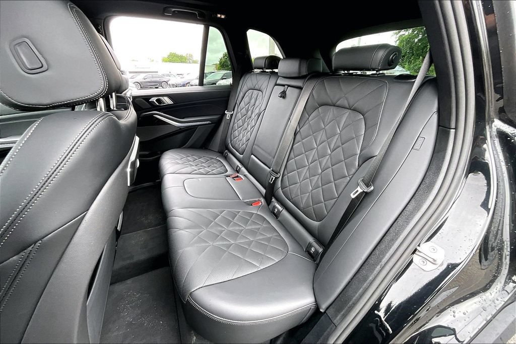 Used 2026 BMW X5 xDrive40i AWD/4WD image 18