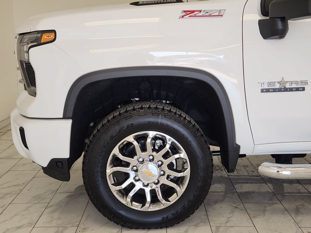 New 2026 Chevrolet Silverado 2500 LT w/ Z71 Chrome Sport Edition AWD/4WD image 7
