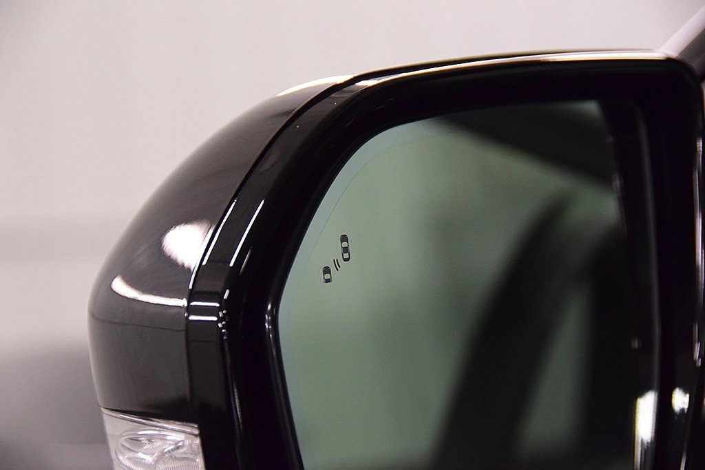 Used 2024 Ford Expedition Max Limited image 14