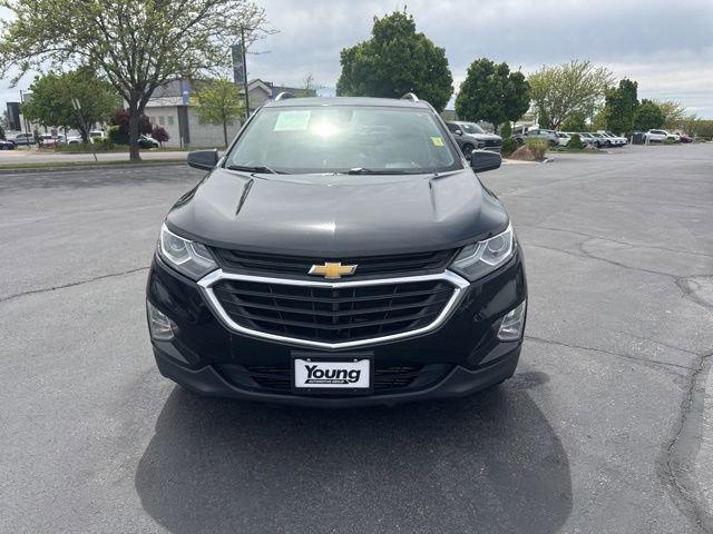 Used 2018 Chevrolet Equinox LT w/ Sun & Infotainment Package AWD/4WD image 2