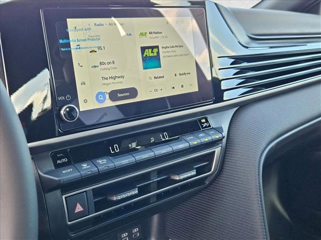 New 2026 Toyota Camry SE image 12