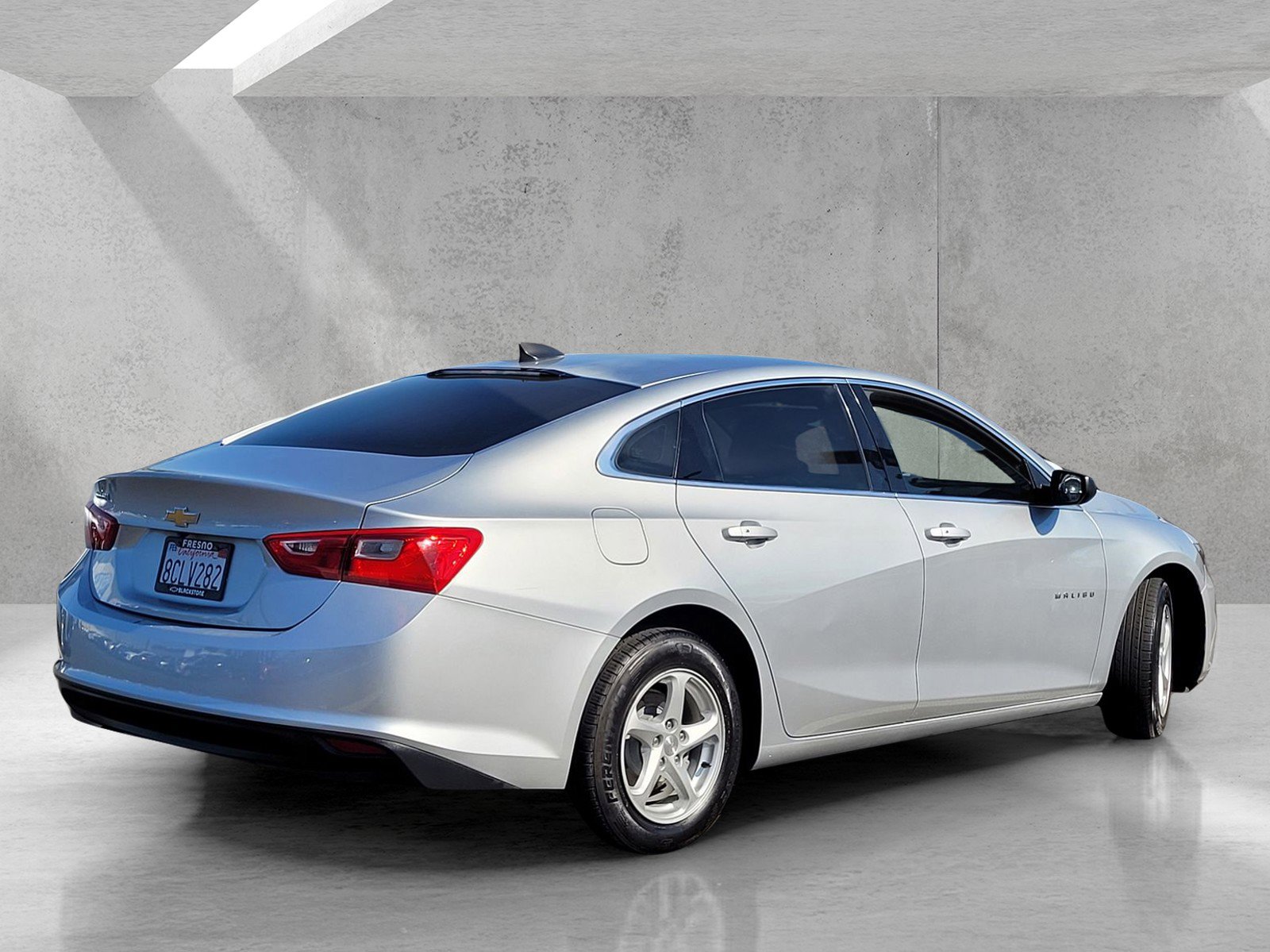 Used 2018 Chevrolet Malibu LS image 4