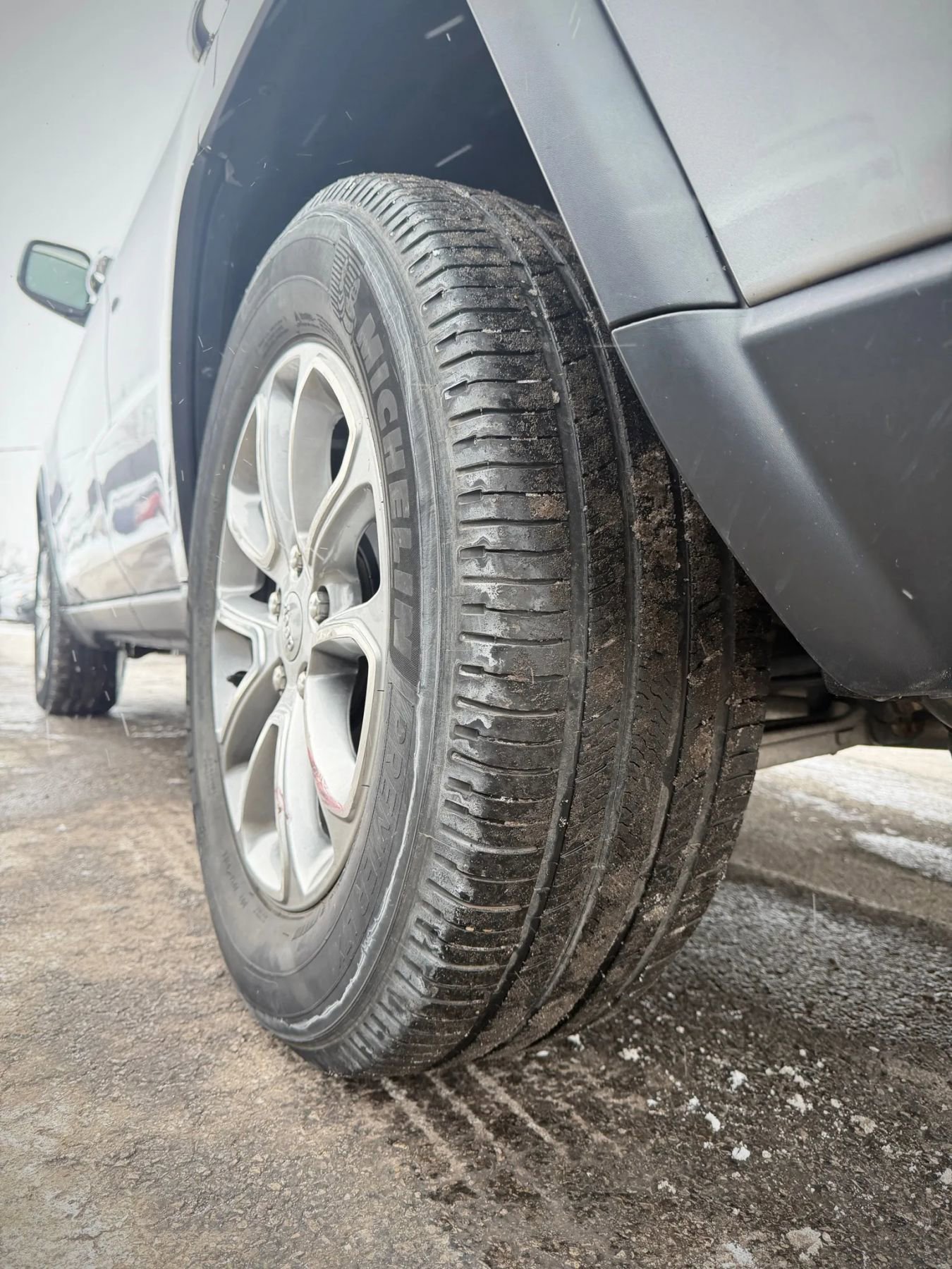 Used 2014 Jeep Grand Cherokee Limited image 26