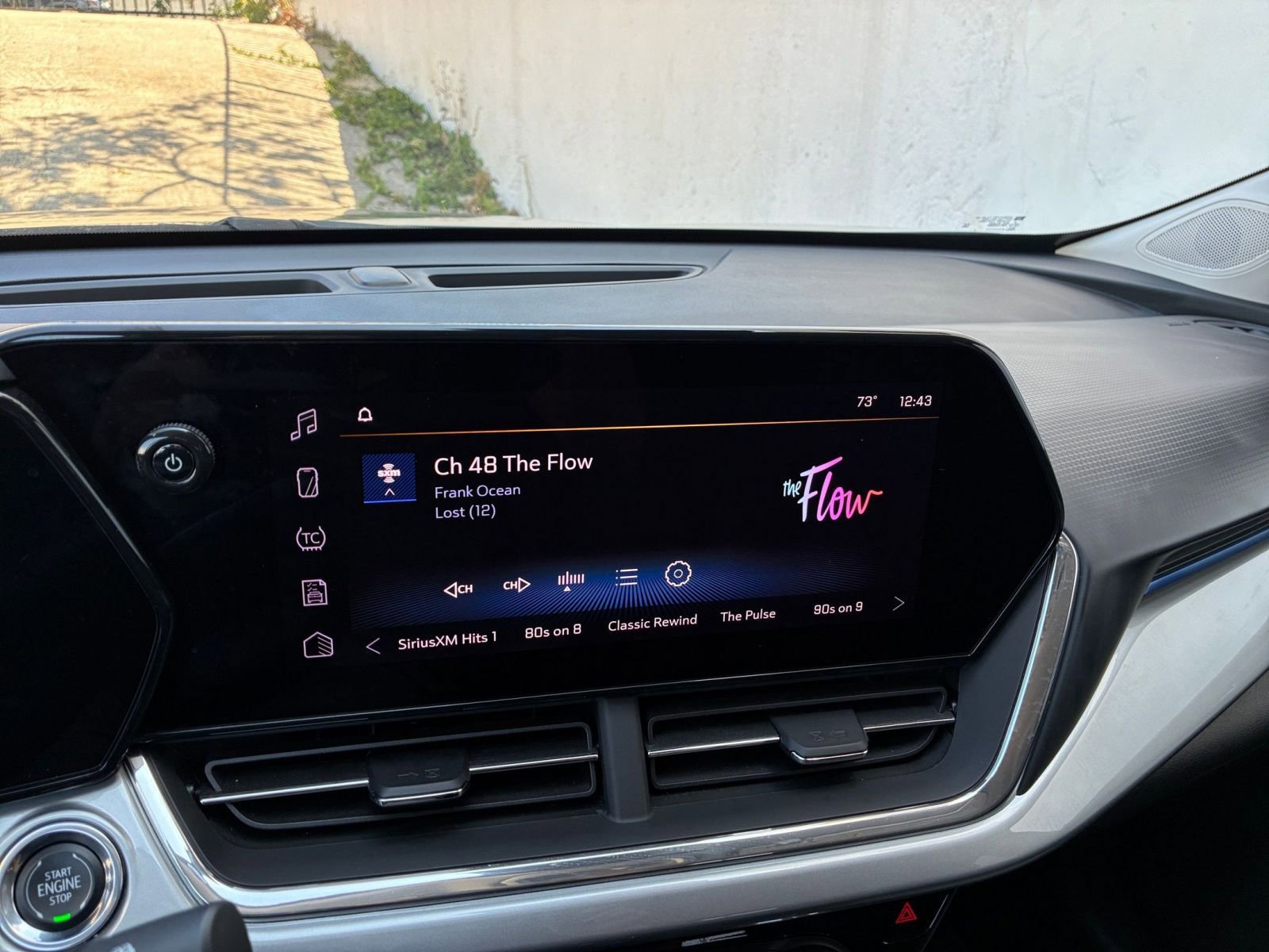 Used 2025 Chevrolet Trax LT image 20