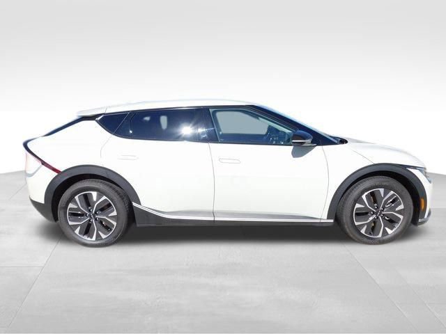 Used 2024 Kia EV6 Light image 11