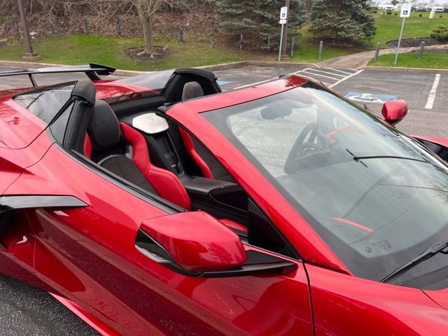 Used 2021 Chevrolet Corvette Stingray Premium Conv w/ Z51 Performance Package RWD image 11