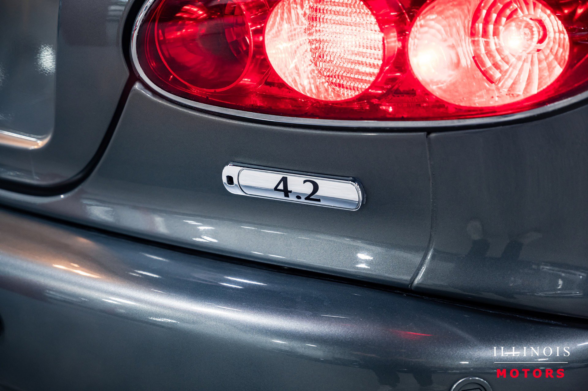 Used 2003 Jaguar XK8 Coupe image 11