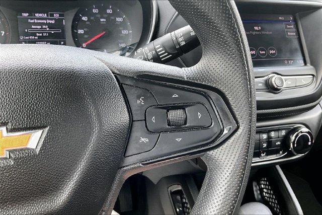 Used 2022 Chevrolet TrailBlazer LT FWD image 11