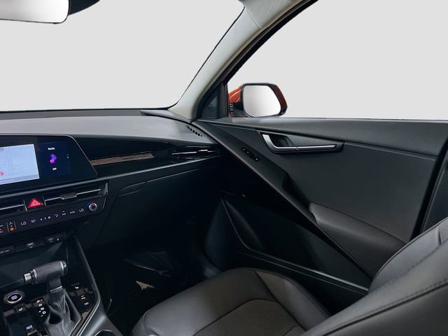 Certified 2023 Kia Niro EX Touring image 24