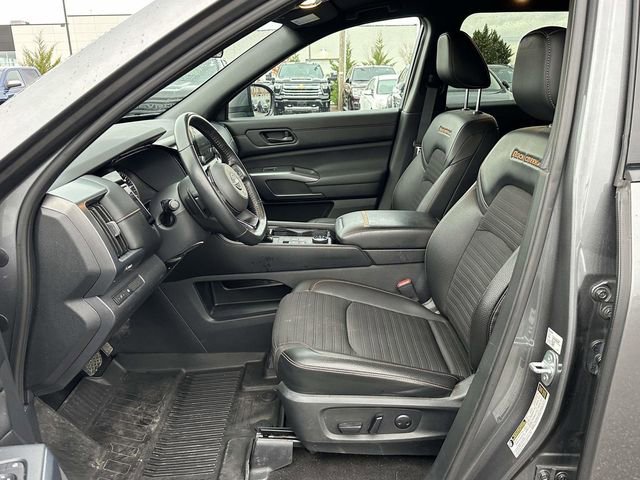 Used 2023 Nissan Pathfinder Rock Creek image 17