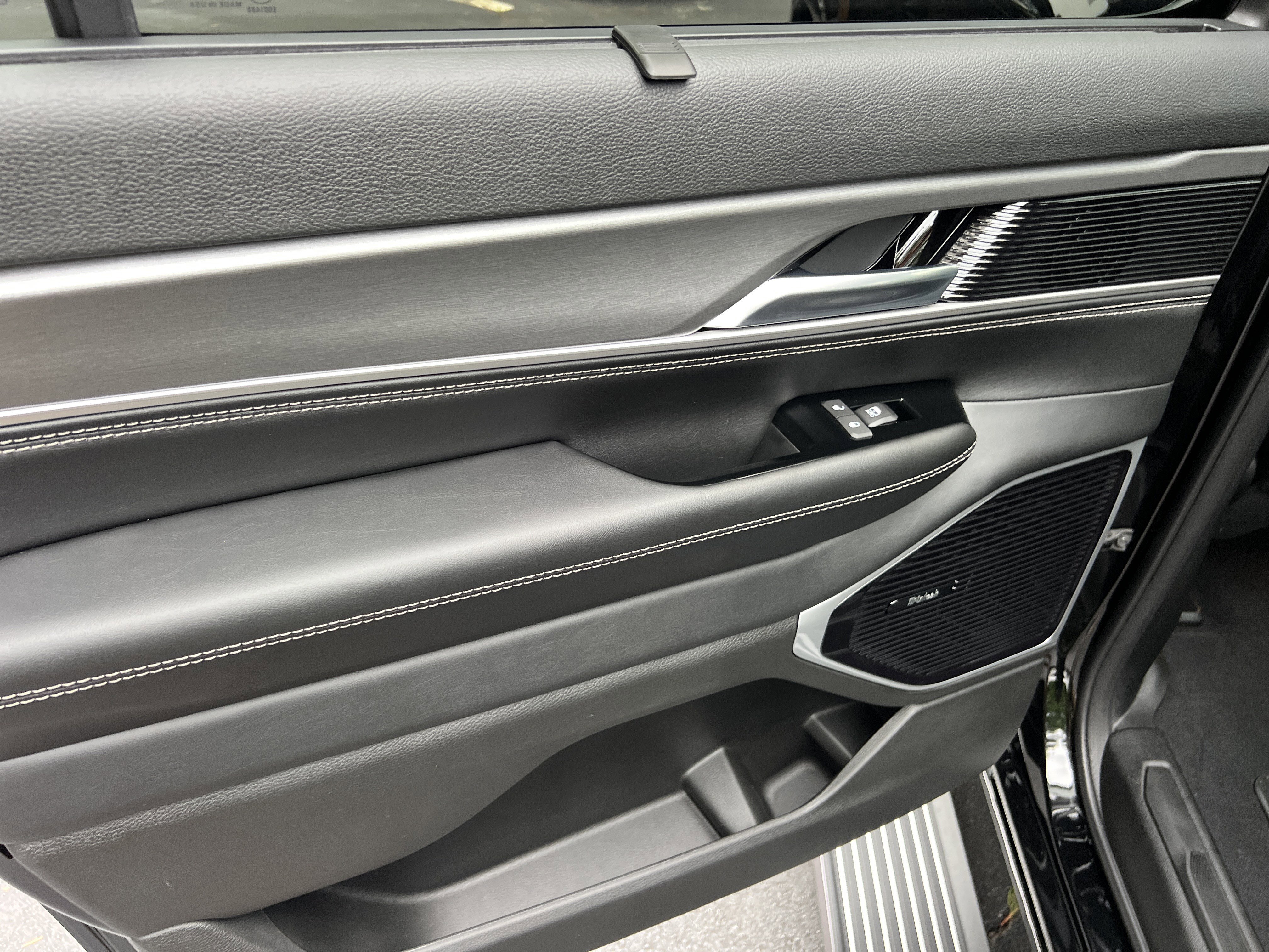 New 2026 Jeep Grand Wagoneer L Limited AWD/4WD image 19