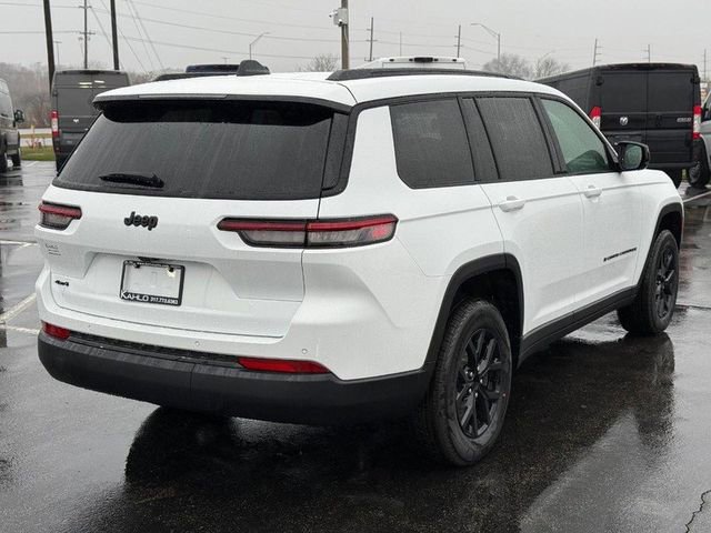 New 2025 Jeep Grand Cherokee L Altitude image 3