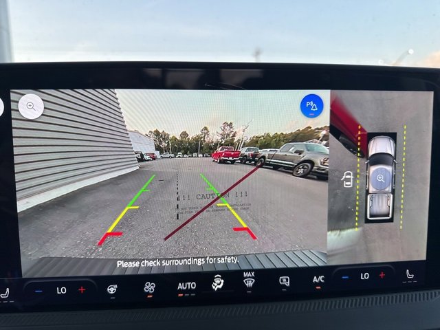 New 2025 Ford Maverick Lariat w/ Black Appearance Package image 22