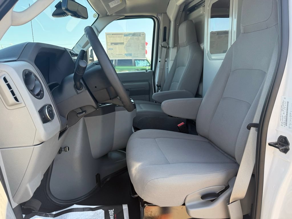 New 2026 Ford E-350 and Econoline 350 Super Duty w/ Power Equipment Group RWD image 7