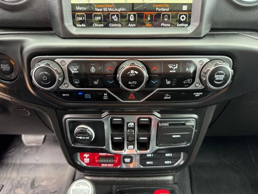 Used 2023 Jeep Wrangler Unlimited Rubicon 4xe w/ Cold Weather Group AWD/4WD image 22