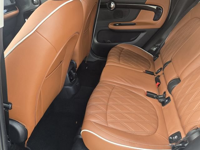 Used 2024 MINI Cooper Countryman S w/ Signature Upholstery Package FWD image 12