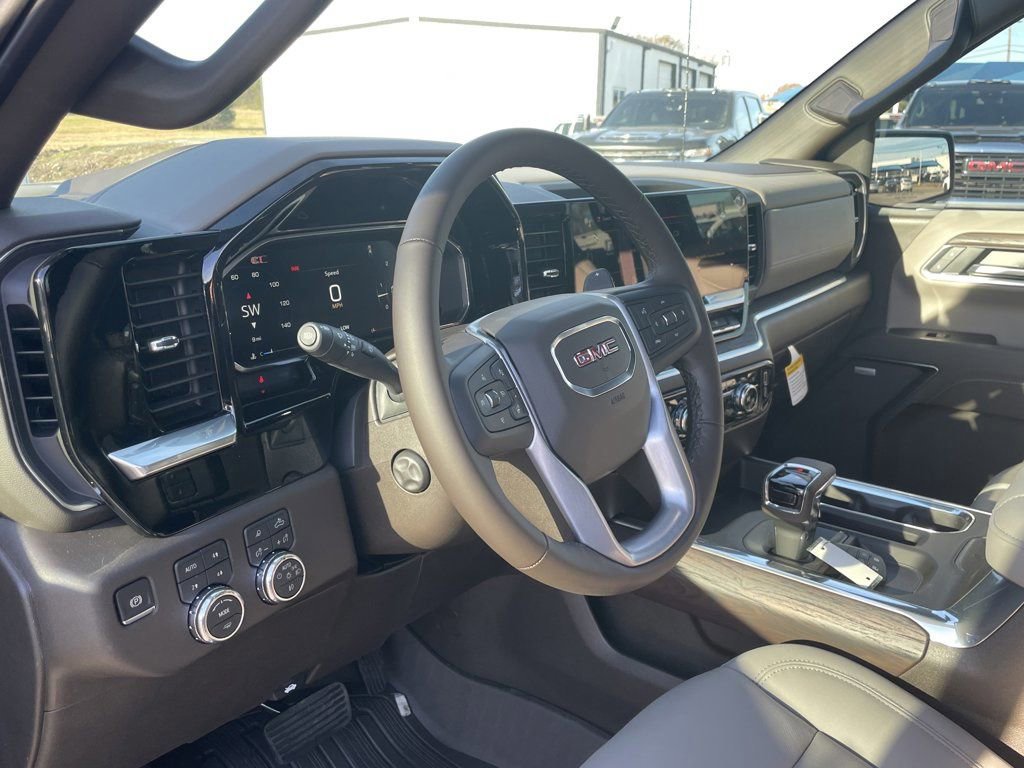 New 2026 GMC Sierra 1500 SLT image 31