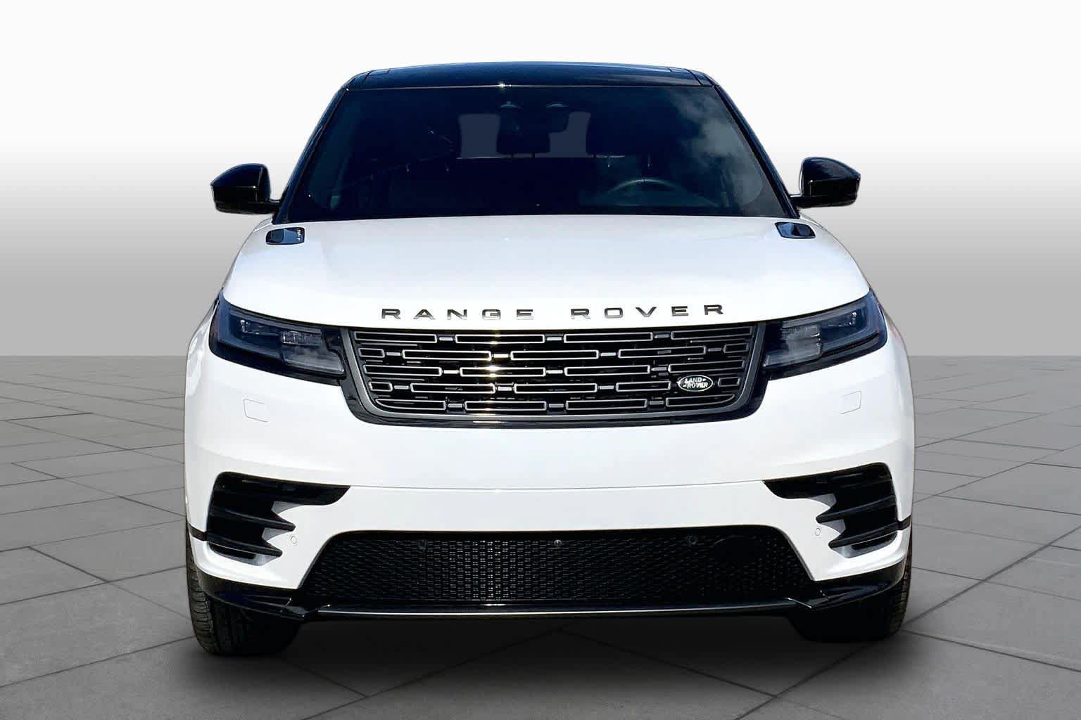Used 2026 Land Rover Range Rover Velar Dynamic SE AWD/4WD image 4