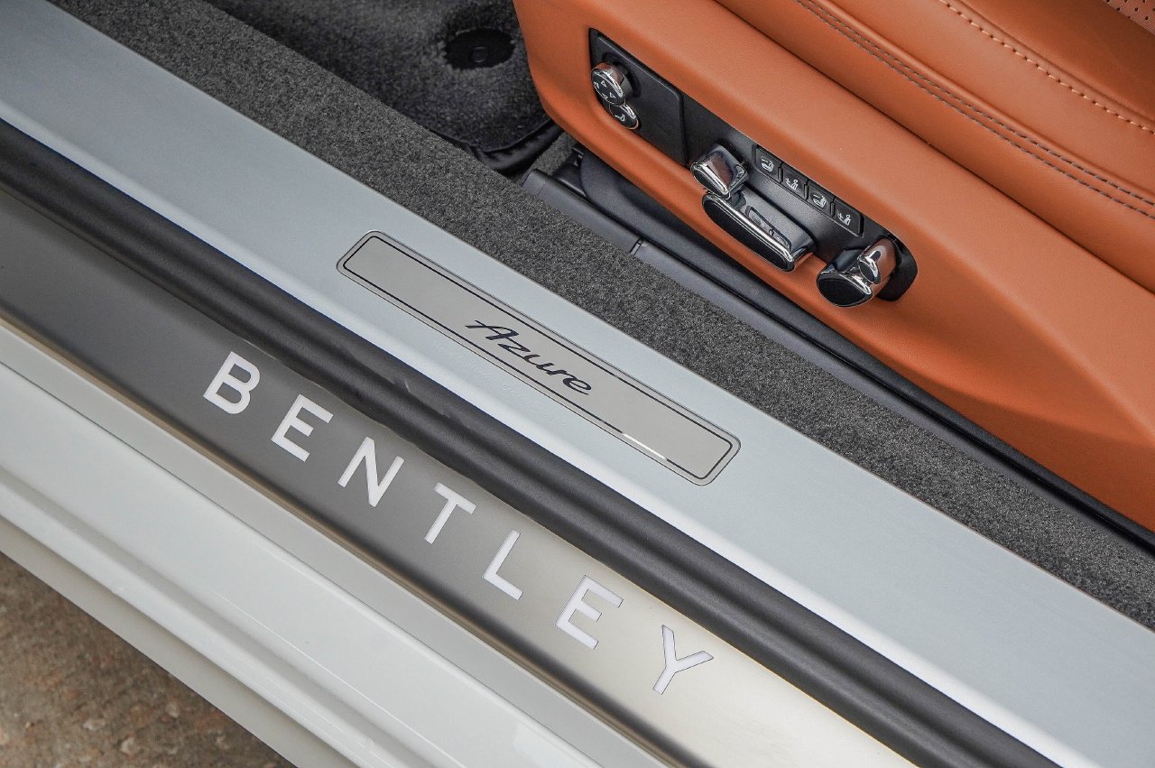 New 2026 Bentley Continental GT Azure AWD/4WD image 38