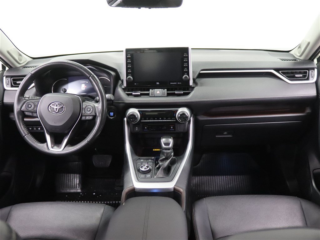 Used 2022 Toyota RAV4 Limited AWD/4WD image 18