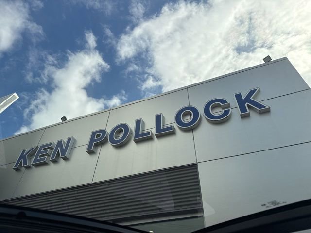 Certified 2024 Ford Escape ST-Line Select w/ Tech Pack #2 image 30