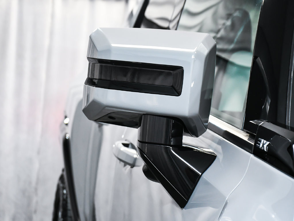 Used 2025 GMC Hummer EV 3X AWD/4WD image 70