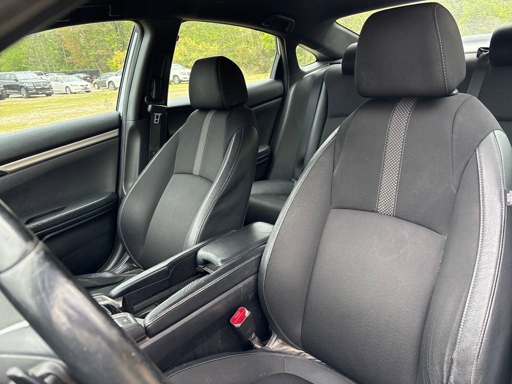 Used 2019 Honda Civic Sport image 11