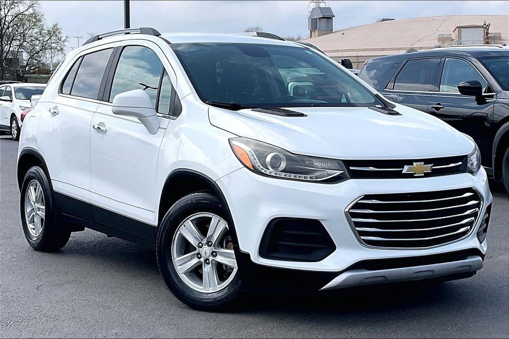 Used 2017 Chevrolet Trax LT w/ LT Convenience Package image 36