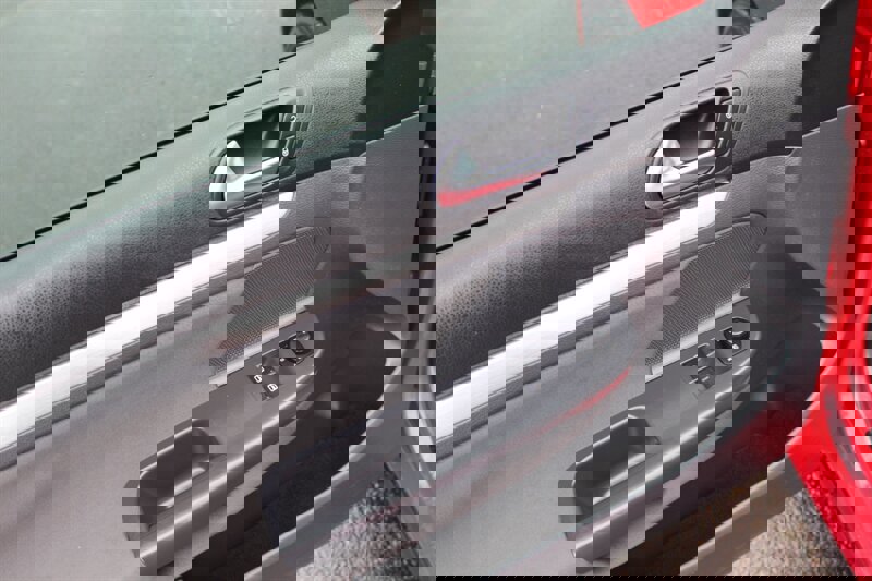 Used 2009 Volkswagen GTI 2-Door image 11