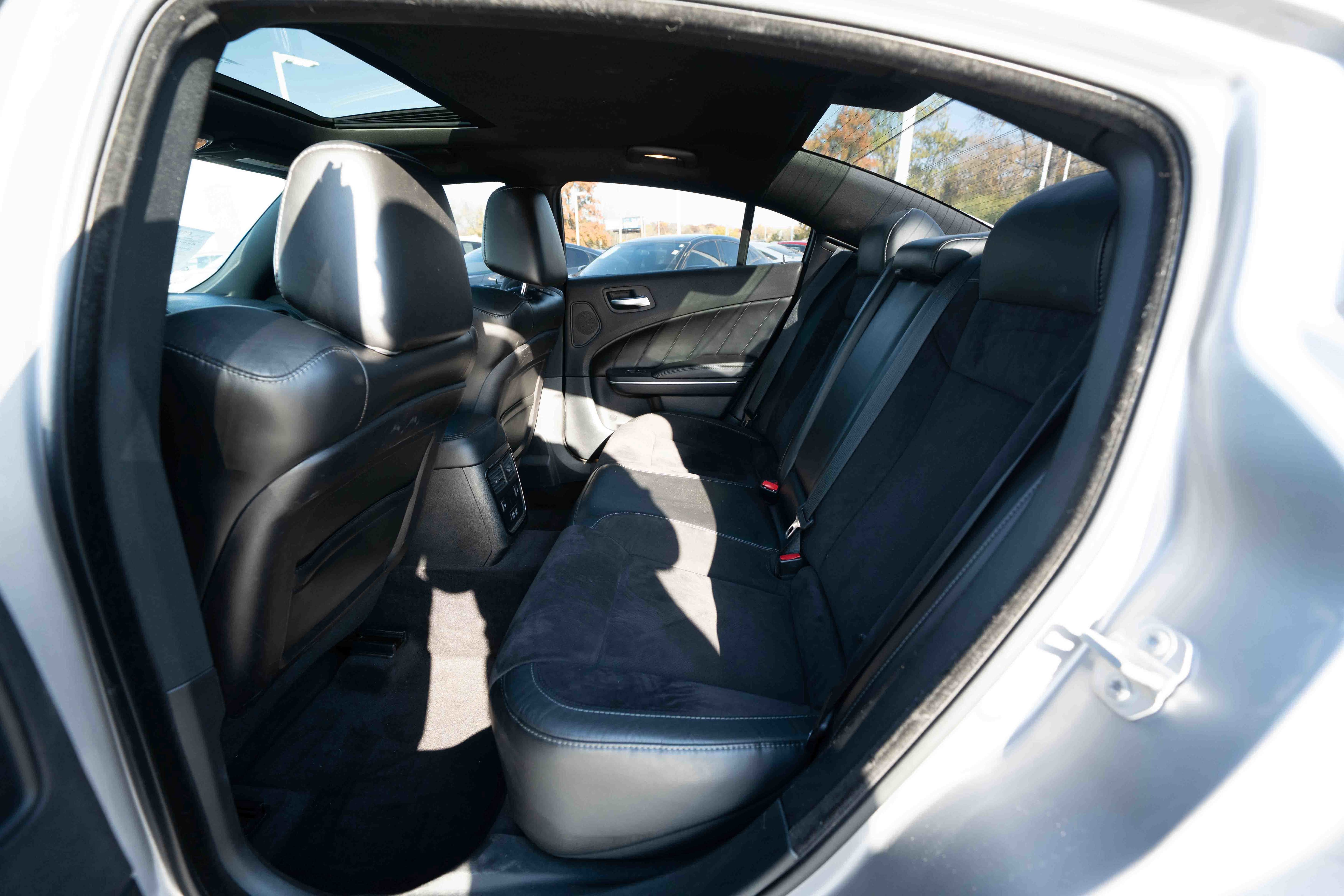 Used 2018 Dodge Charger SXT Plus w/ Quick Order Package 29J image 21