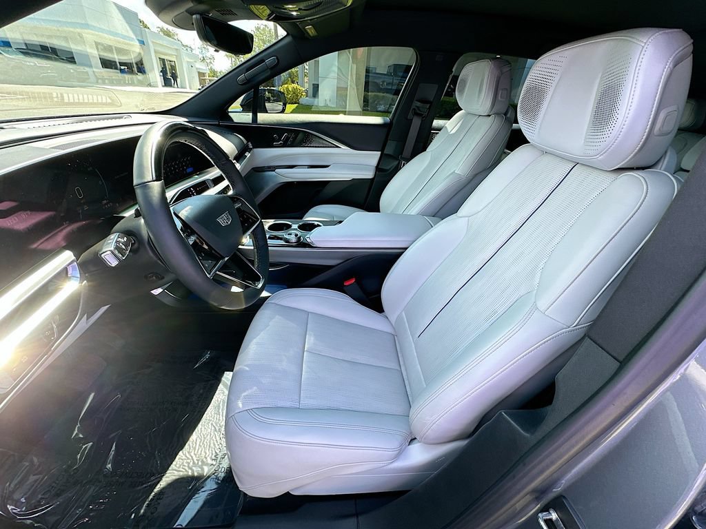 Certified 2023 Cadillac Lyriq 2WD image 19