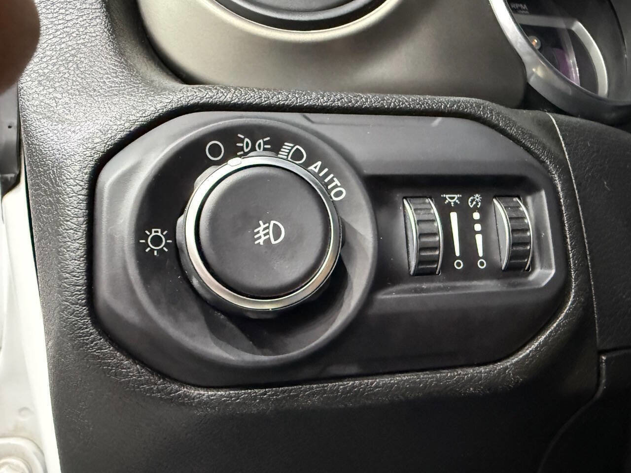 Used 2018 Jeep Wrangler Unlimited Sport S image 20