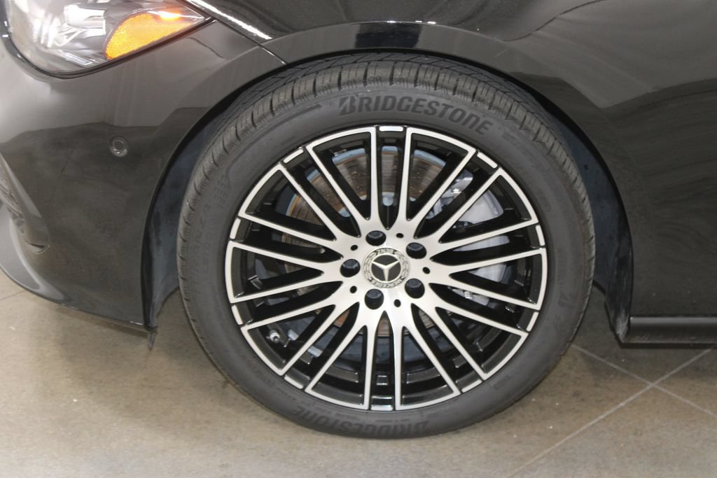 Used 2025 Mercedes-Benz C 300 Sedan image 46