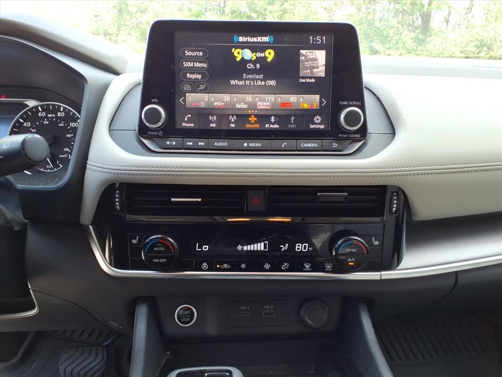 Used 2021 Nissan Rogue SV w/ Premium Package image 18