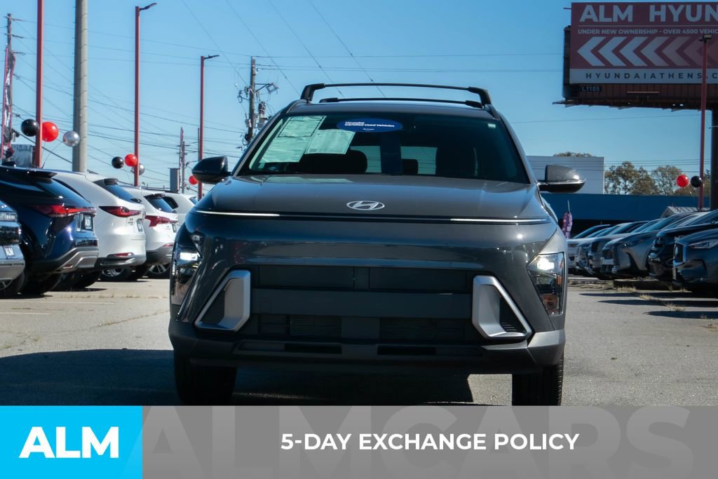 Certified 2025 Hyundai Kona SEL image 4