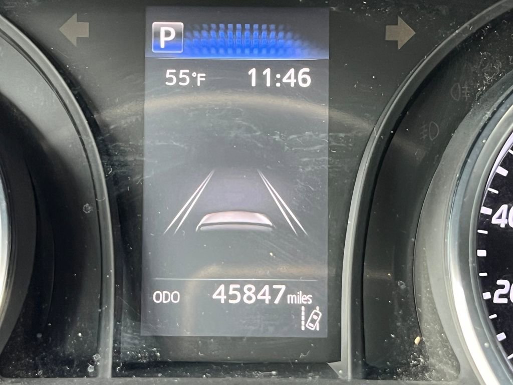 Used 2020 Toyota Camry LE image 36