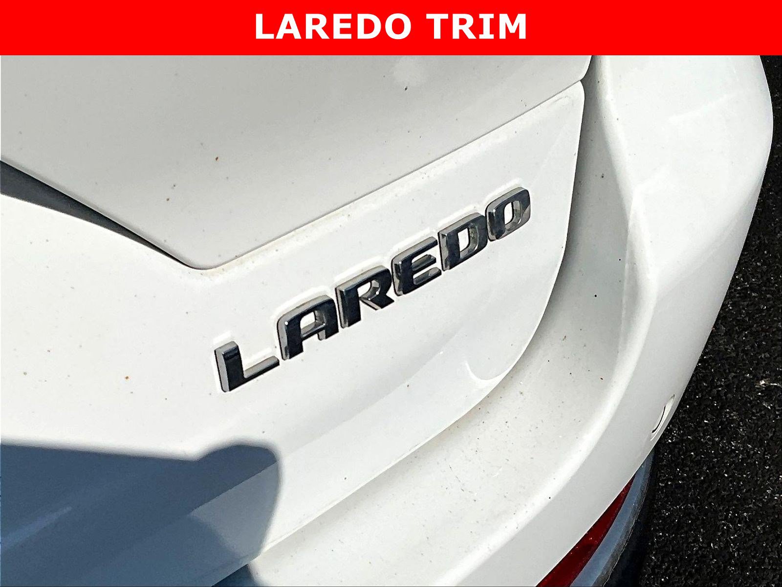 Used 2023 Jeep Grand Cherokee Laredo AWD/4WD image 24