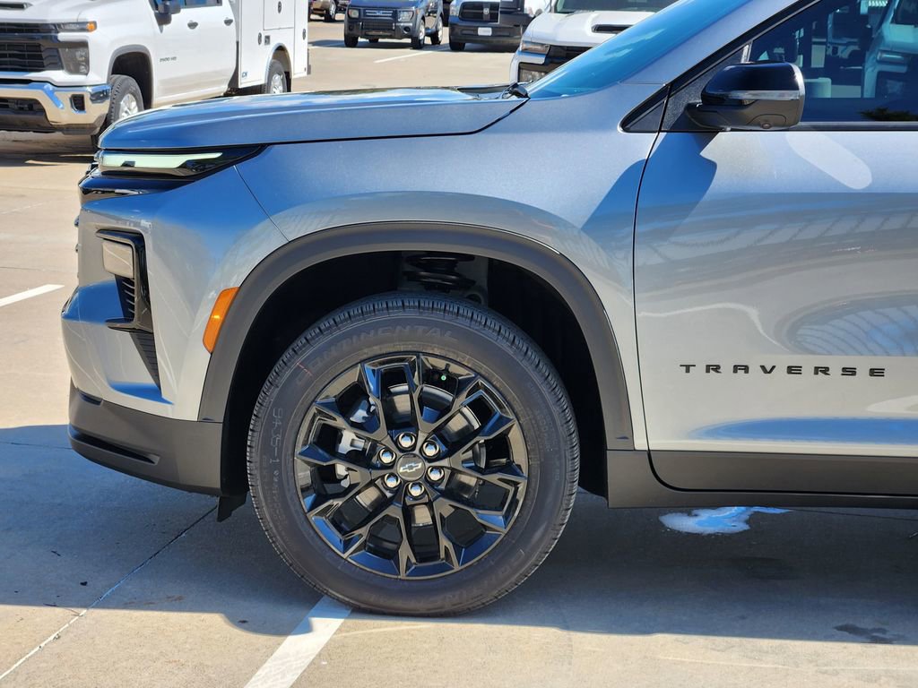 New 2026 Chevrolet Traverse RS w/ LPO, Floor Liner Package image 5