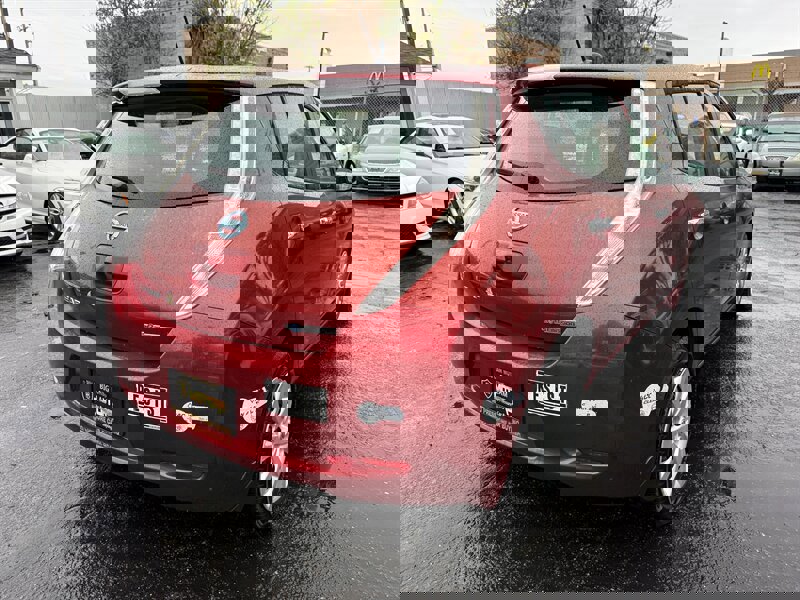 Used 2015 Nissan Leaf S w/ Charge Package FWD image 5