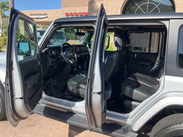 Used 2023 Jeep Wrangler Unlimited Sahara w/ Cold Weather Group image 9