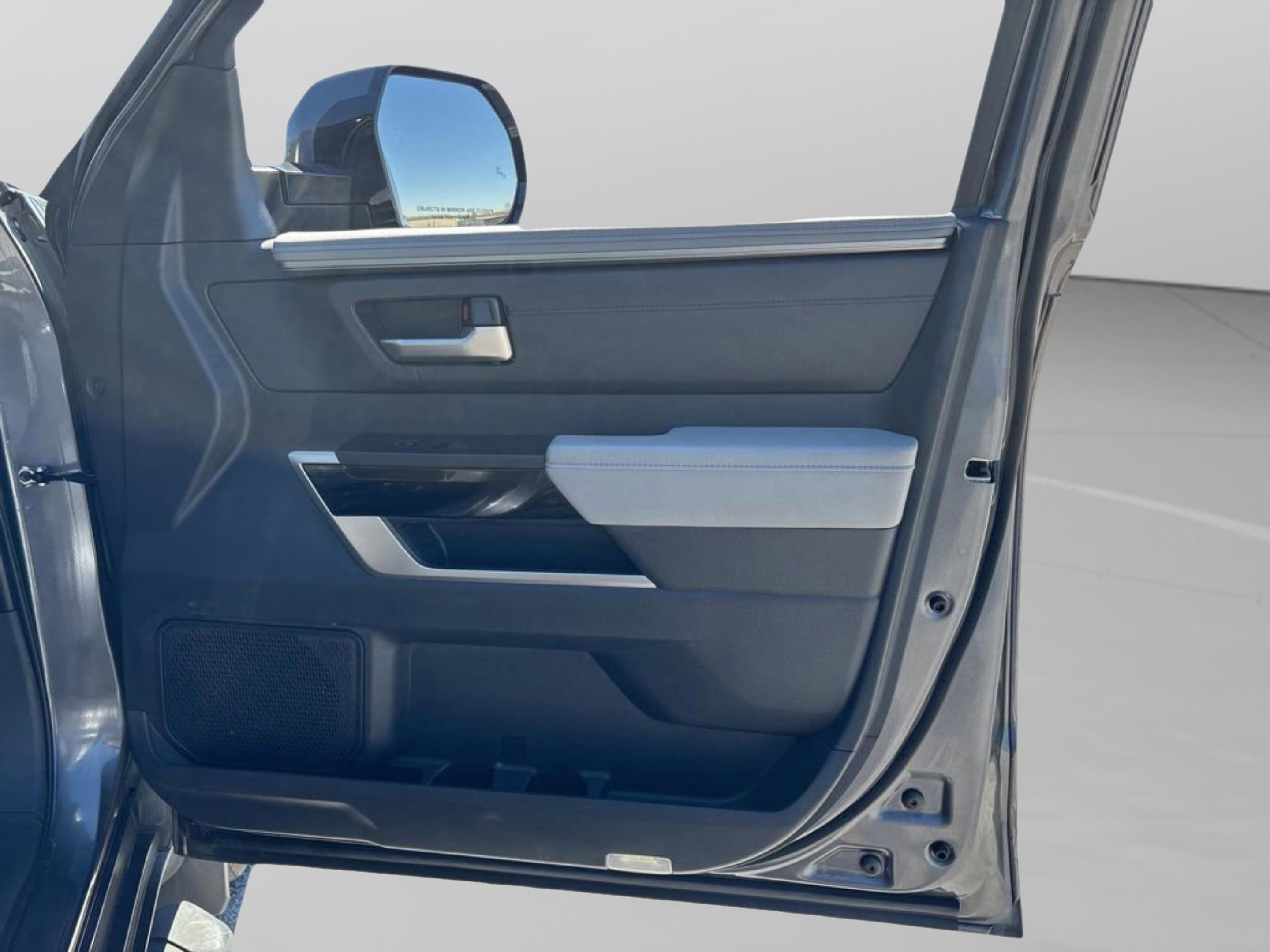 Used 2024 Toyota Tundra Limited image 45