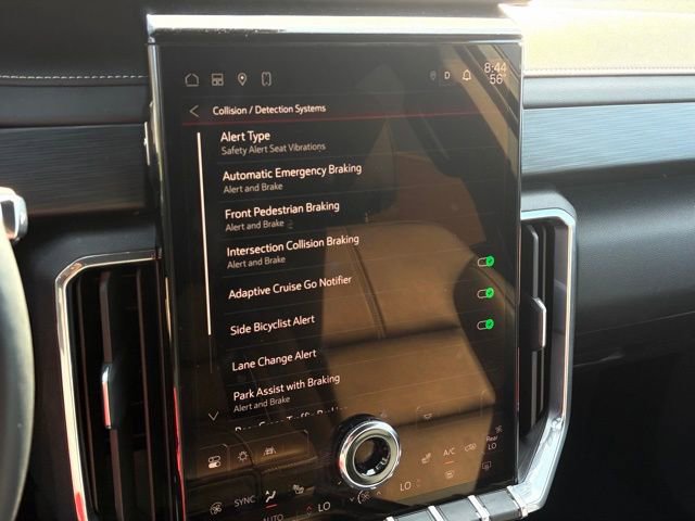 Used 2024 GMC Acadia Elevation image 19