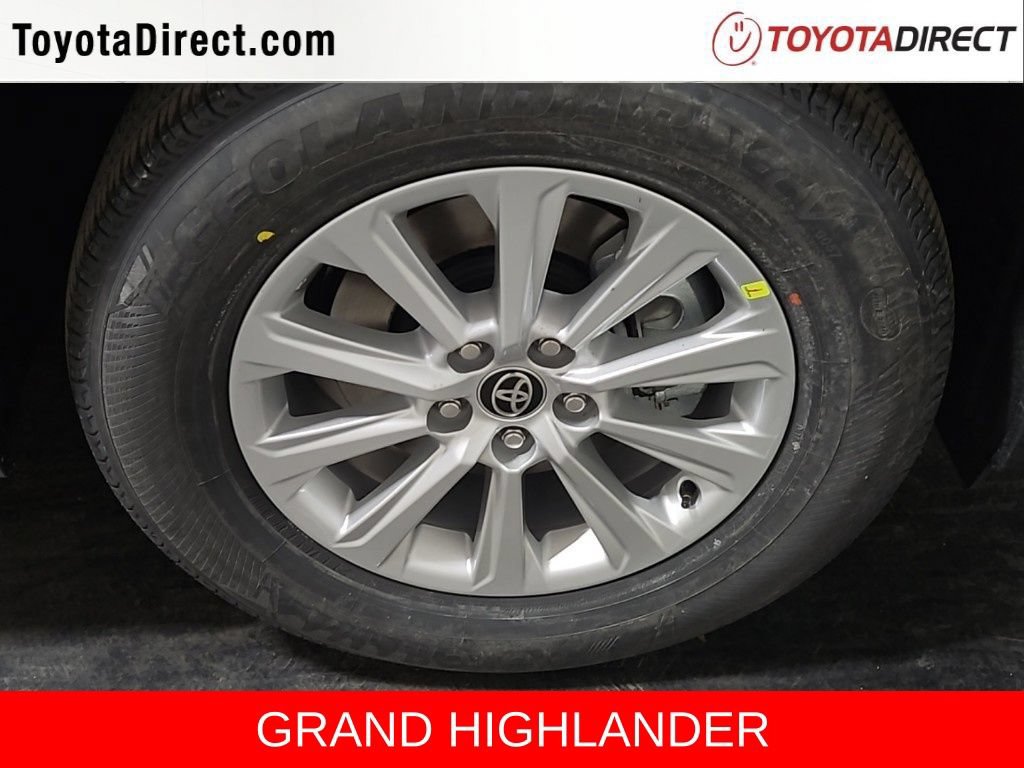 New 2026 Toyota Grand Highlander AWD image 9