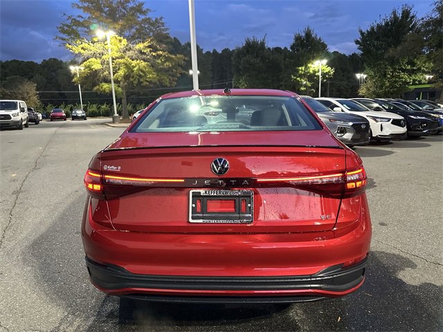 New 2025 Volkswagen Jetta SE image 4