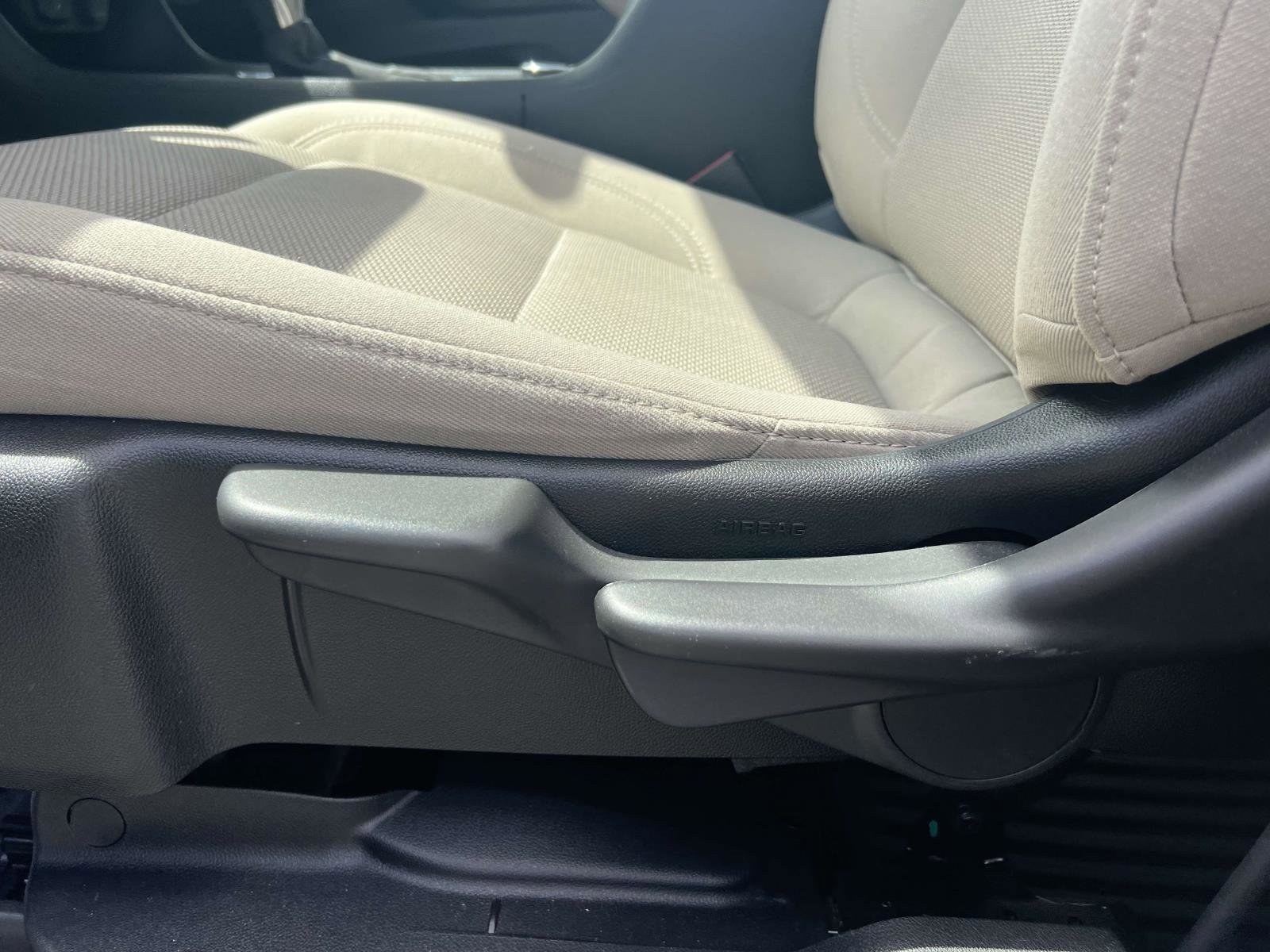 Used 2023 Chevrolet Traverse LS image 19