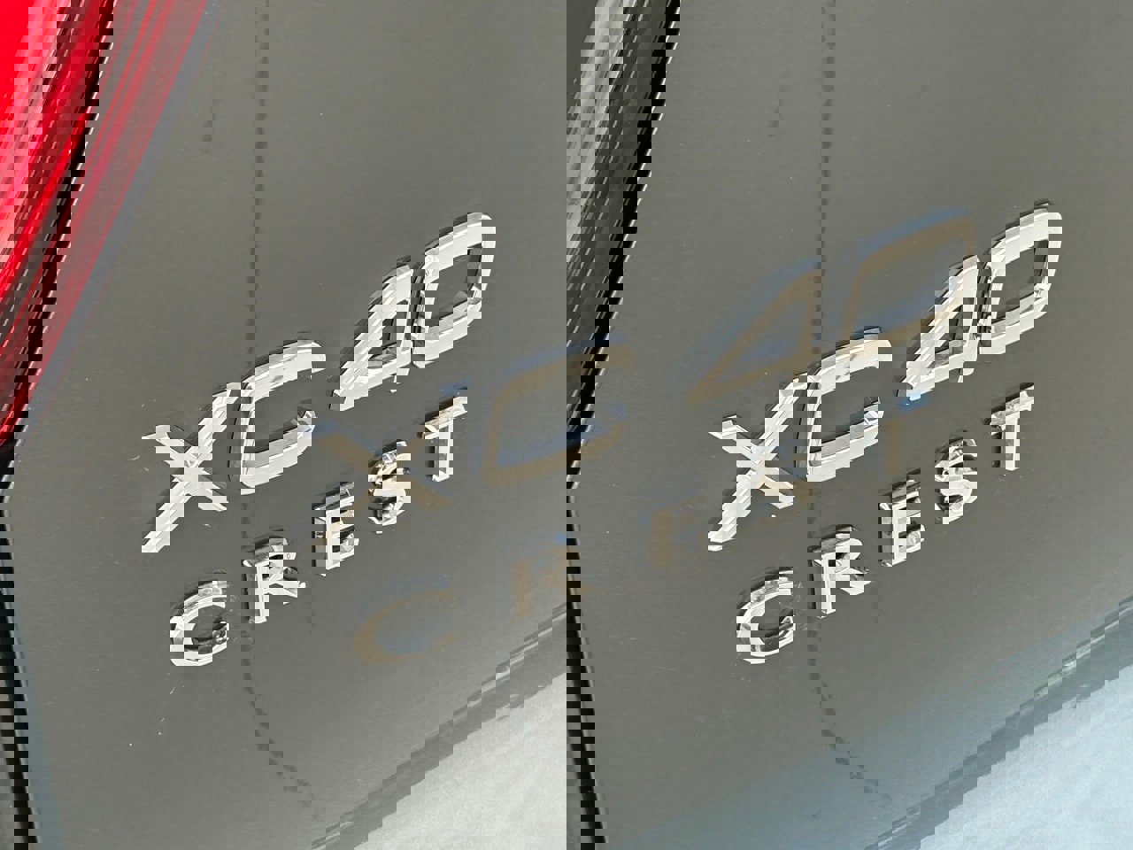 New 2026 Volvo XC40 B5 Ultra w/ Protection Package Premier image 6